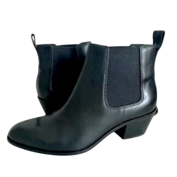 Via Spiga Shoes - Via Spiga Women’s Black Leather Ankle Boots pointed toe Pull On Booties Size 36